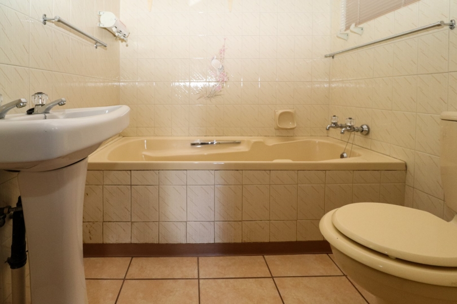 2 Bedroom Property for Sale in Oudorp North West